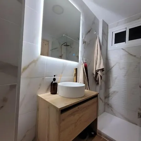 Sea Views Cozy Loft - Appartement Benalmádena
